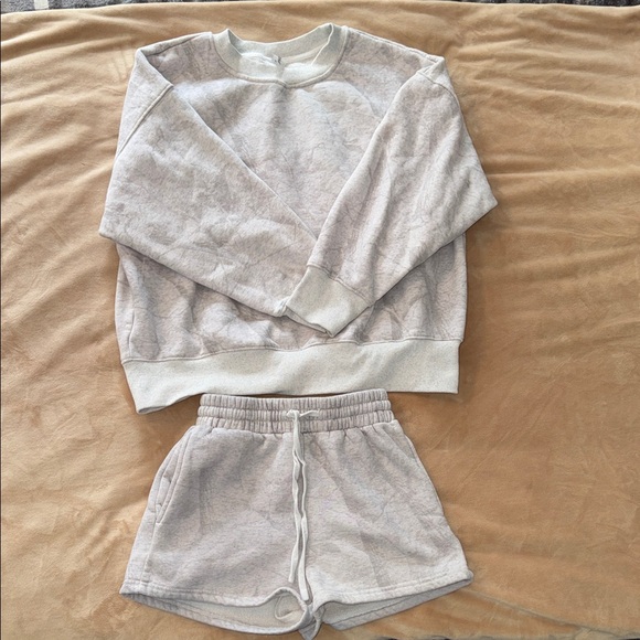 Altar'd State Tops - Altar’d State Revival Light Gray Sweatset